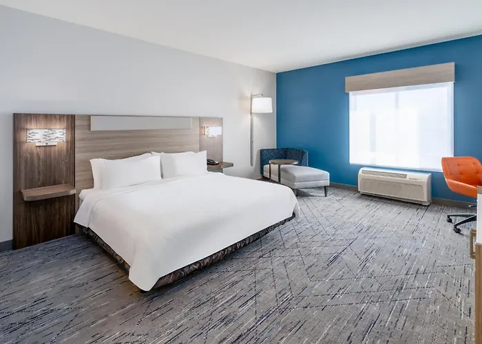 Holiday Inn Express Hotel & Suites Lander By Ihg
